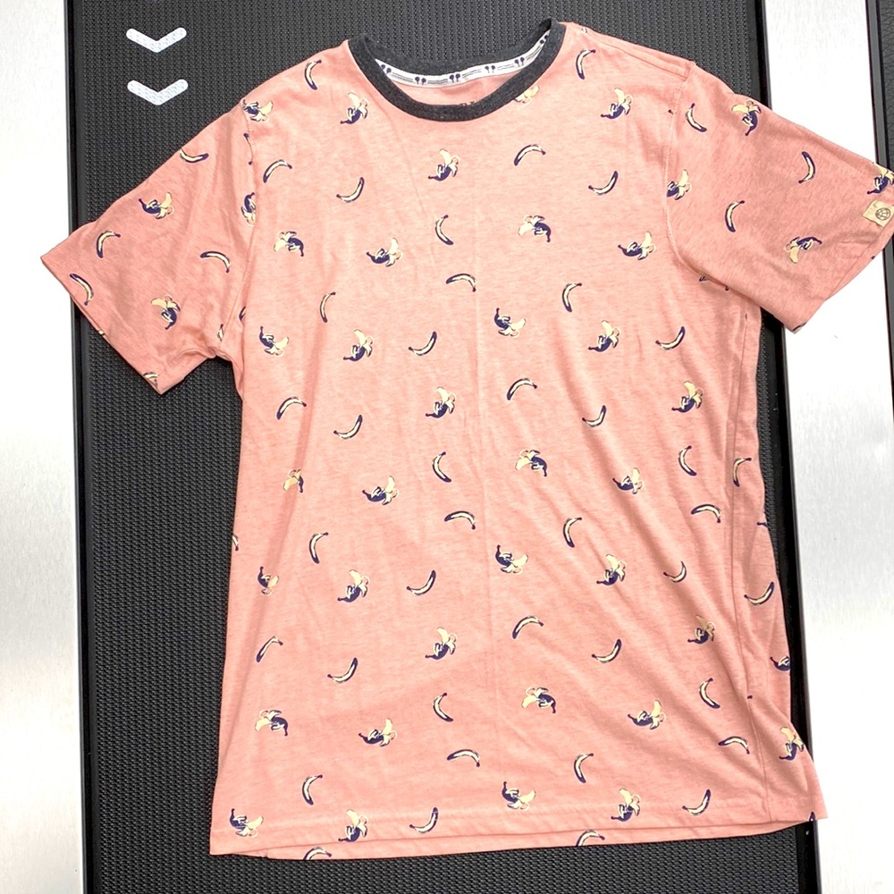 Free Planet Pink Bananas Tee size Small